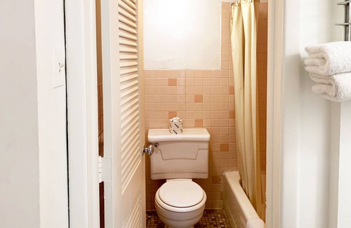 Portsmouth Hotel | Four Keys Inn