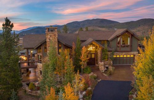 The Highlands House | Four master suites, VIEWS! Hot tub, private ski SHUTTLE, sprawling entertaining areas!