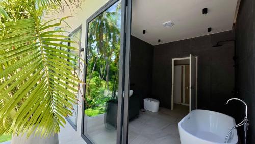Wok Tum Villa | Four Moons Villa - Elegant 2BR - Private Pool - Hin Kong Beach