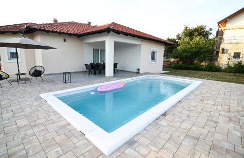 Murvica Villa | Four Oaks Holiday House