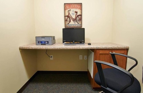 Pleasanton House | Four Pet-friendly Suites with Fully-equipped Kitchens & Free Parking!