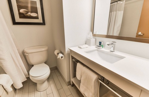 Barrie Hotel | Four Points by Sheraton Barrie