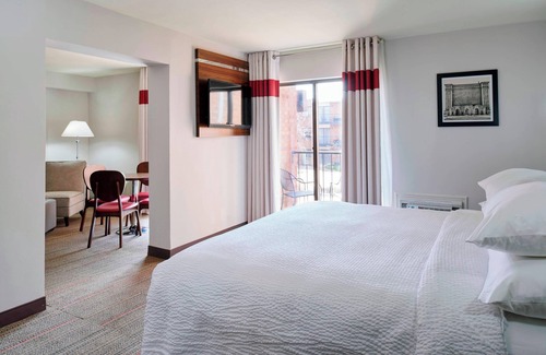 Novi Hotel | Four Points by Sheraton Detroit Novi