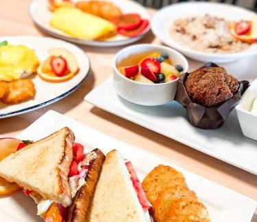 Central Okanagan Hotel | Four Points by Sheraton Kelowna Airport
