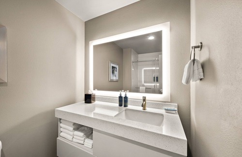 Plano Hotel | Four Points by Sheraton Plano