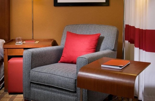 Fort Gary Hotel | Four Points by Sheraton Winnipeg South