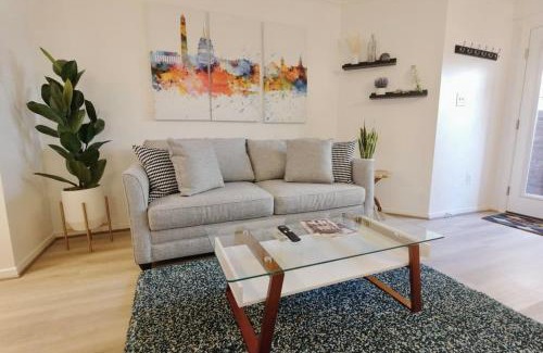 Dupont Circle Apartment | Four Reasons- Location Food Night Life Comfort