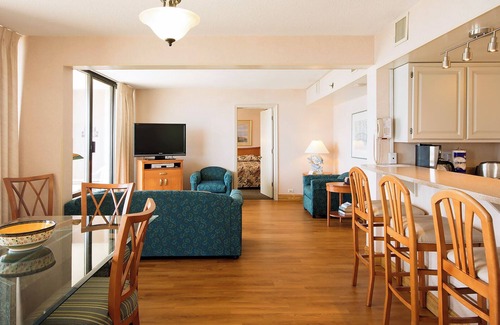Northeast Virginia Beach Resort | Four Sails Resort