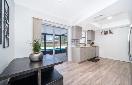 Buena Ventura Lakes House | Four Season Home
