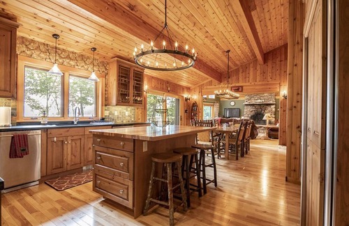Saranac Lake House | Four Season, Lakefront, Sandy Beach, Amazing Sunsets