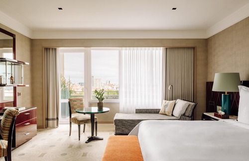 Sao Sebastiao da Pedreira Hotel | Four Seasons Hotel Ritz Lisbon