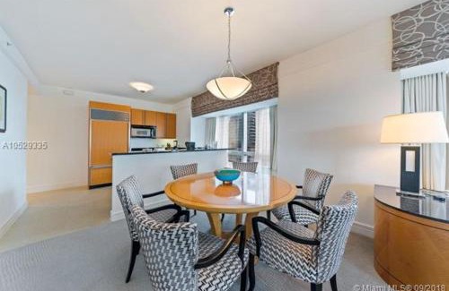 Brickell Apartment | Four Seasons Miami Two bedroom king suite