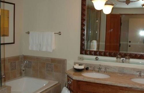 North Scottsdale Resort | Four Seasons Scottsdale Two Bedroom October 27th - November 3rd 2024