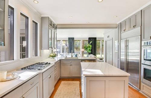 Pemberton Heights House | Fourth Night Free* I Downtown | Pool/Spa | Basketball | Game House