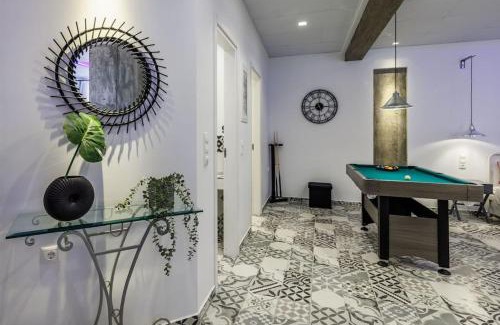 Skopelos Apartment | Fouxia-Grey