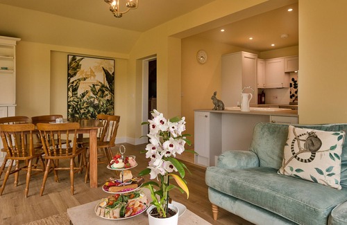 Halfway House Cottage | Fox and Hare