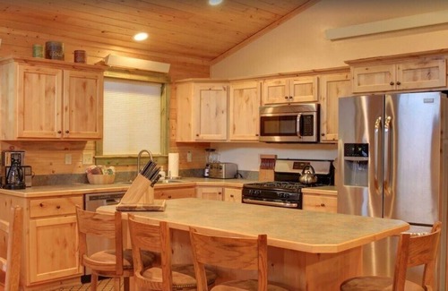 Lazy Acres House | Fox Den Lodge