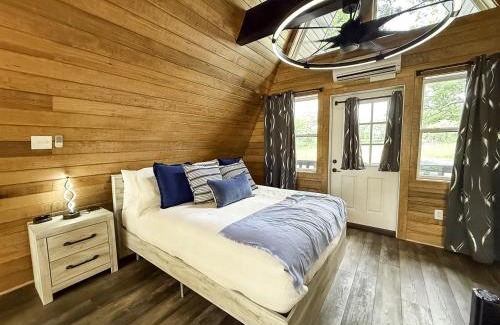 Jones Mills House | Fox Hill Cabin Where Country Charm Meets Town Convenience