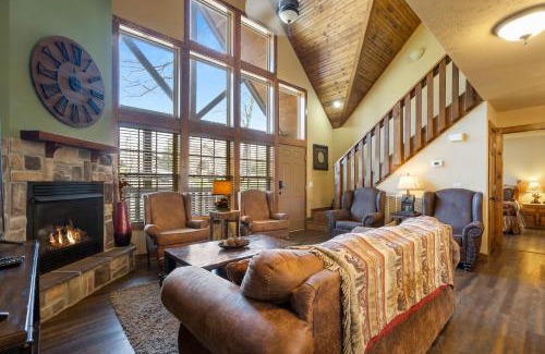 Reeds Spring House | Fox Hollow Family Lodge