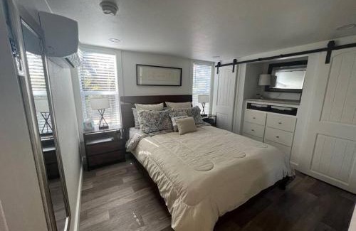 Wimberley House | Fox Hollow - Tiny home with Cypress Creek access, park like setting