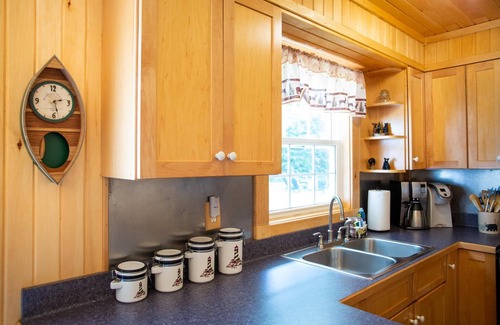 Grand Marais House | Fox Lodge - Beautiful Northwoods 3 Bedroom, 2 Bath Lodge