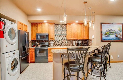 Colorado Springs House | Fox Run, Lux Private Suite Nature Views Aplus Spot