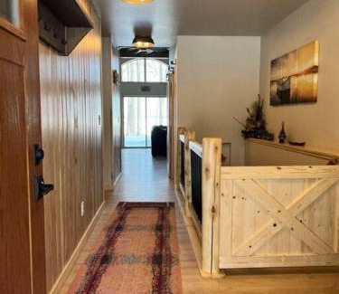 Minocqua House | Fox's Den Fence Lake Home