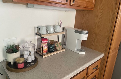 Neenah House | Fox valley home - 30 min drive to Lambeau Field