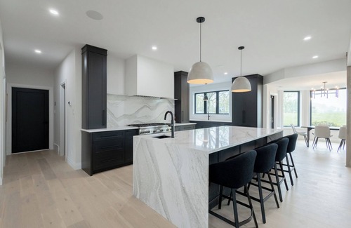 Huron East House | Foxfield Estate Luxury 7BR Countryside Estate Indoor Heated Pool and Sauna