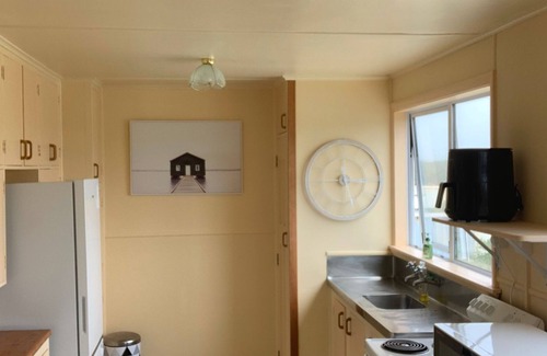 Foxton Beach House | Foxton Beach Bach Family Holiday Fast*Wi-fi 5☆ Location Cot Stroller available