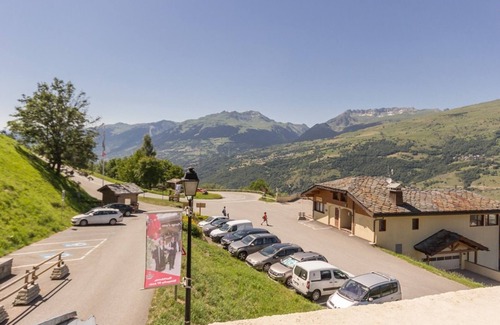 Montchavin Apartment | Cozy studio in the center, near slopes with balcony