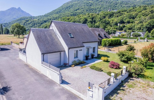 Lau-Balagnas House | Maison de 3 Chambres Pour 6 à 8 Personnes Avec Garage Fermé. Animaux Acceptés