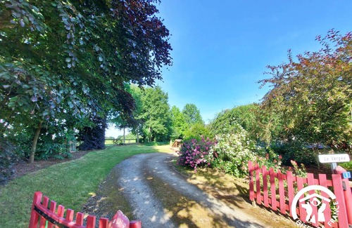 Saint-Aubin-Fosse-Louvain Cottage | 120 m² Cabin ∙ 3 bedrooms ∙ 7 guests