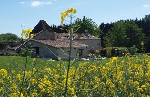 Sainte-Eulalie-d'Eymet Cottage | Peaceful French gite in beautiful rural setting
