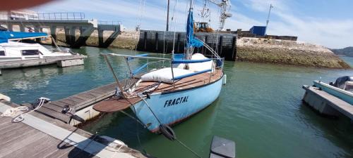 Belem Boat Rental | FRACTAL - Vintage Sailboat in Belém