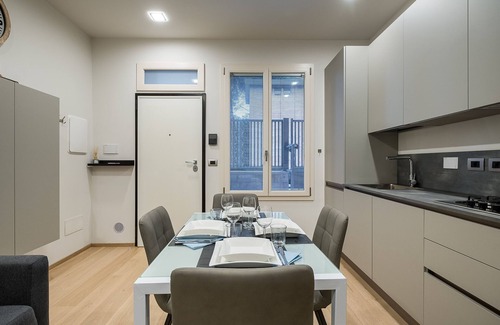 Santo Stefano Apartment | Fragole Suite - Bologna