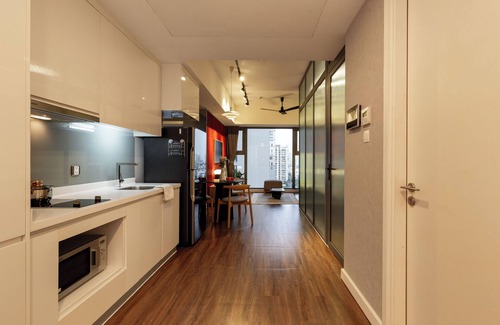 Thao Dien Apartment | Frame Art Apartment Gateway with Pool, Gym&Sauna