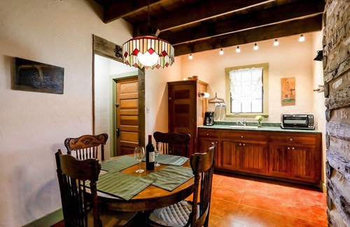 Fredericksburg Cabin | Francesca's | Country Cabin Close to Wineries