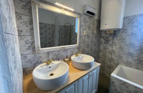 Balatonfoldvar Apartment | Francia Ház