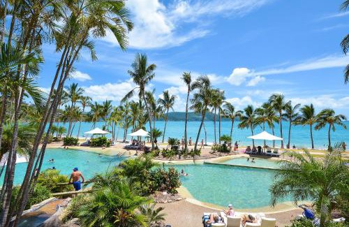 Hamilton Island Apartment | Frangipani Beachfront Lodge 202 on Hamilton Island by HamoRent