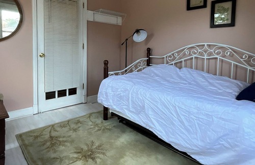 Port Huron House | Frank's Folk Victorian - Blocks from the Beach! Book for Summer 2024