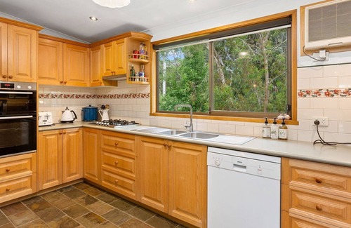 Skenes Creek House | Frankie is a much loved family home. A wonderful place to escape the city.