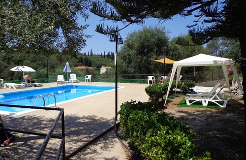 Agios Spyridon Corfu Apartment | Frankis Apartment 8 Agios Spyridonas Perithia