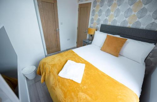 Reading House | Franklin Lodge