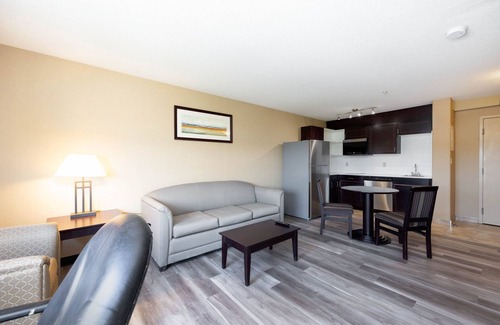 Fort McMurray Hotel | Franklin Suite Hotel