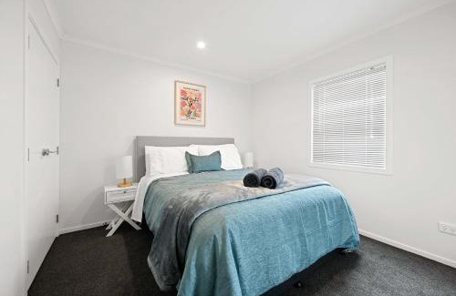 Frankton Apartment | Frankton Villa Retreat - Central!