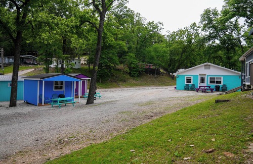 Sunrise Beach Cabin | Franky and Louie's Purple Cabin 4