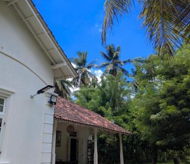 Divulapitiya Villa | Franslyn Estate - Serene Coconut Garden