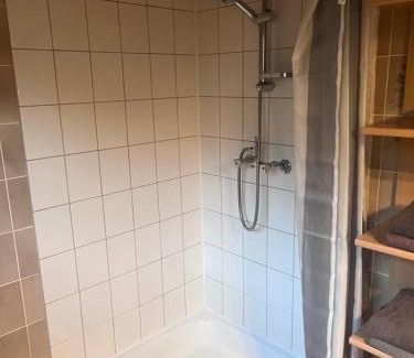 Marburg Apartment | Franziska's Ferienwohnung - Die Unterkunft in ruhiger Lage direkt am Wald