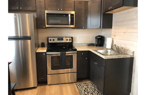 Carbon Hill House | Fred - Cozy tiny home 7 miles from Ohio University
